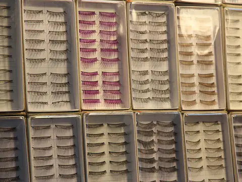 Boîtes de bandes de faux cils